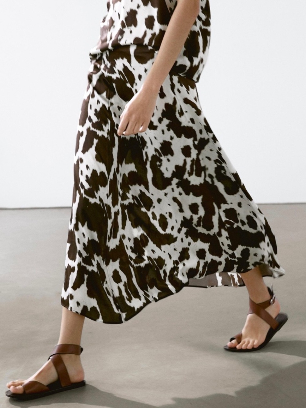 Chocolate and white printed Flowy Midi skirt / A-Line